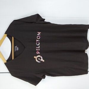 Peloton Womens Black Graphic t-shirt Holographic letters Sz.XL